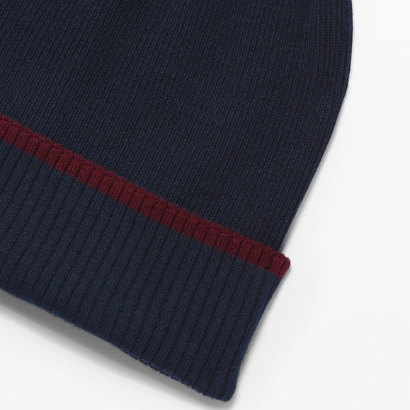 Lululemon knit me up beanie garnet/true navy - Picture 3 of 5